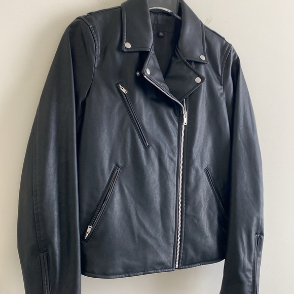 Uniqlo Womens’ Imitation Leather Biker Jacket - Picture 6 of 16
